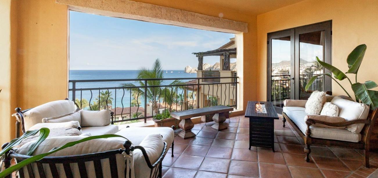 Los Cabos beach club condo